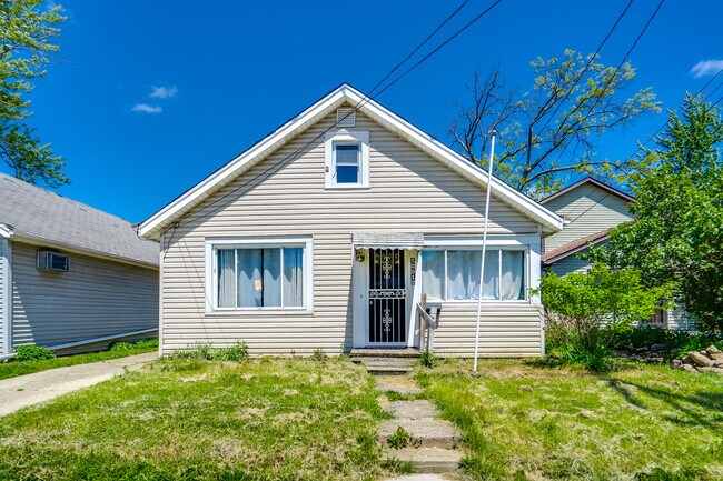Building Photo - 12512 Mc Gowan Ave