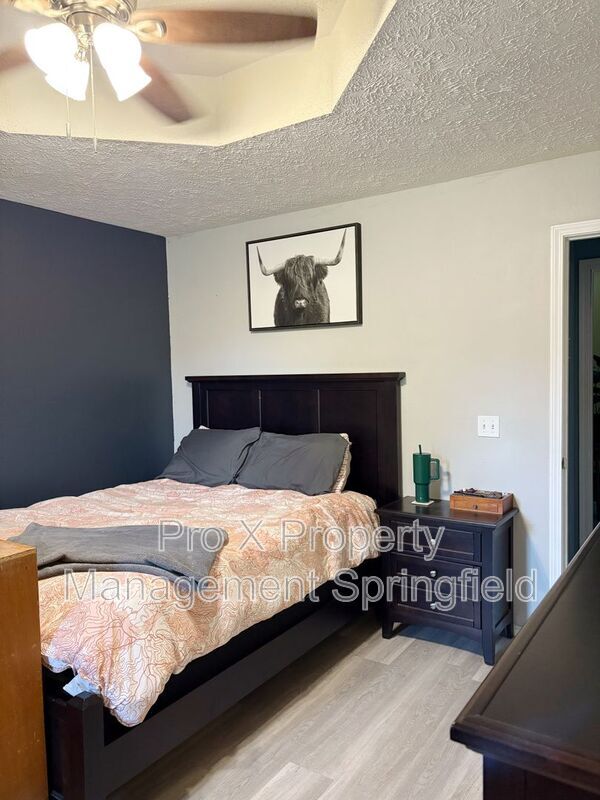 Building Photo - 4444 N Farm Rd 157