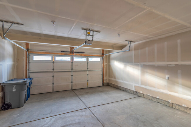 Building Photo - 108 N Morning Vw Dr