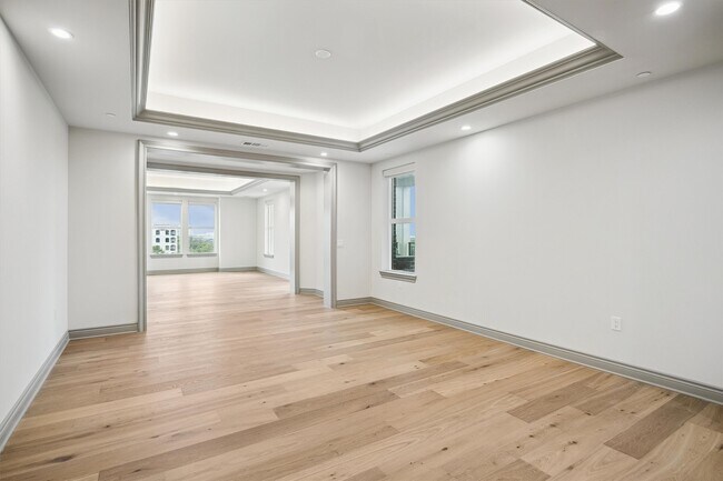 Building Photo - 1717 Bissonnet St