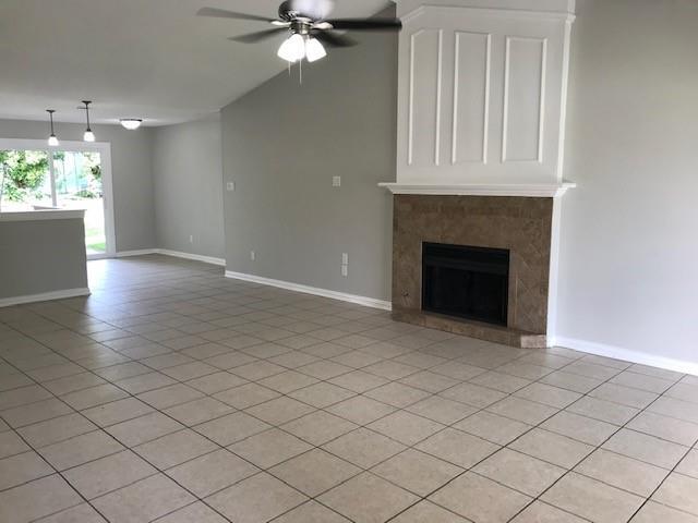 Building Photo - 3424 Cambridge Dr