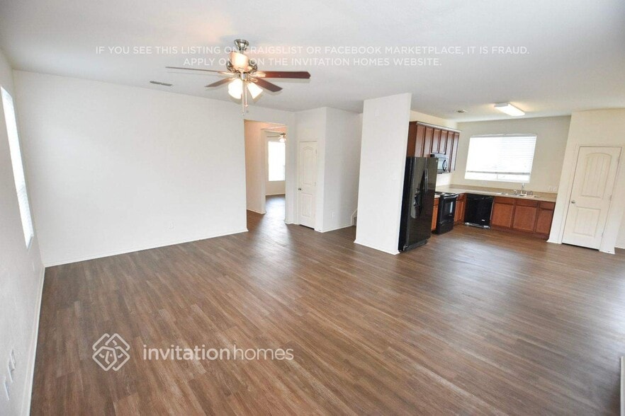 Building Photo - 2301 Eton Pl