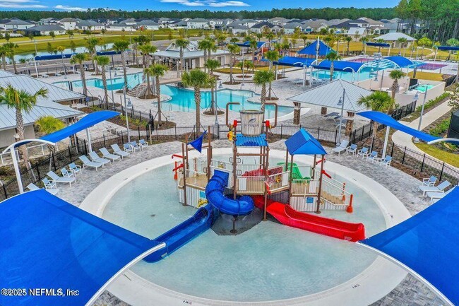 Building Photo - 24 Thurnham Ln