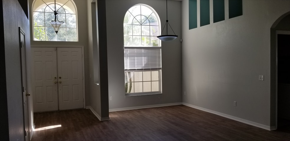 Building Photo - 13504 White Elk Loop