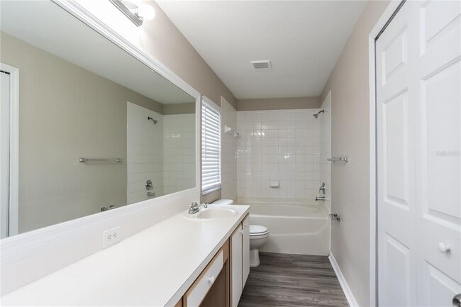 Building Photo - 11839 Brenford Crest Dr