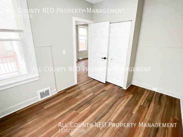 Building Photo - 3500 W 135th St