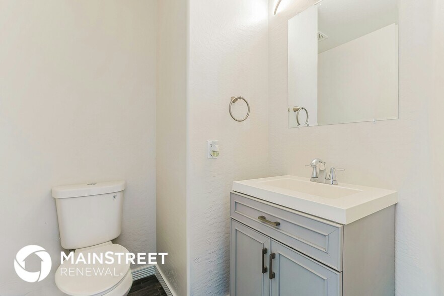 Building Photo - 8473 W Riley Rd