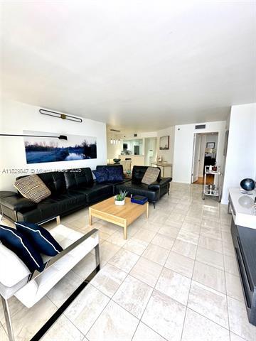 Building Photo - 5757 Collins Ave
