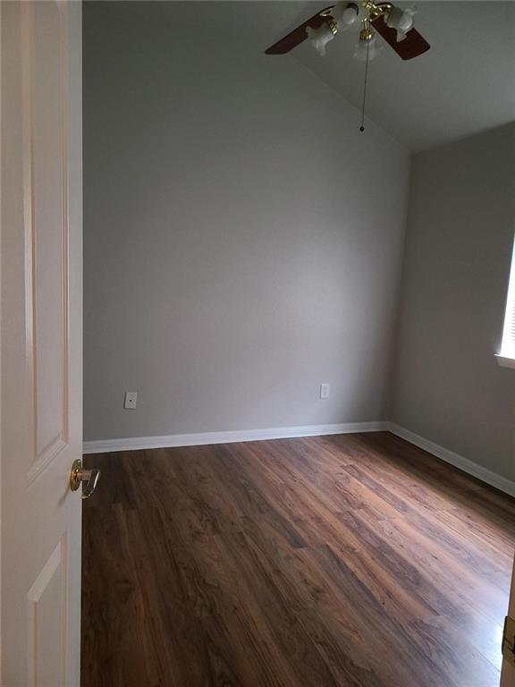 Building Photo - 2214 Zoa Dr