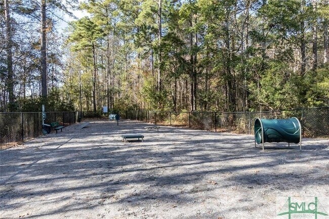 Building Photo - 101 Spring Lakes Dr