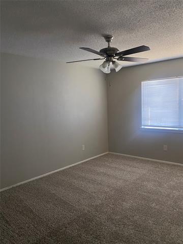 Building Photo - 5060 Walker Dr