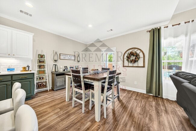 Building Photo - 6897 Omaha Dr