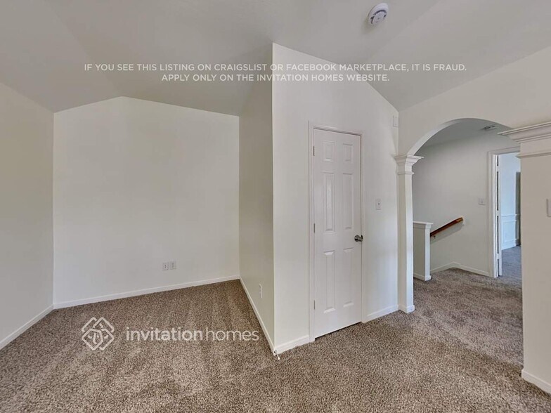 Building Photo - 6330 Big Oak Canyon Dr