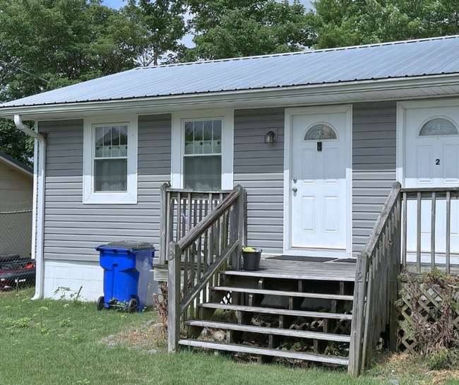 Building Photo - 2018 Blythe Ave SE