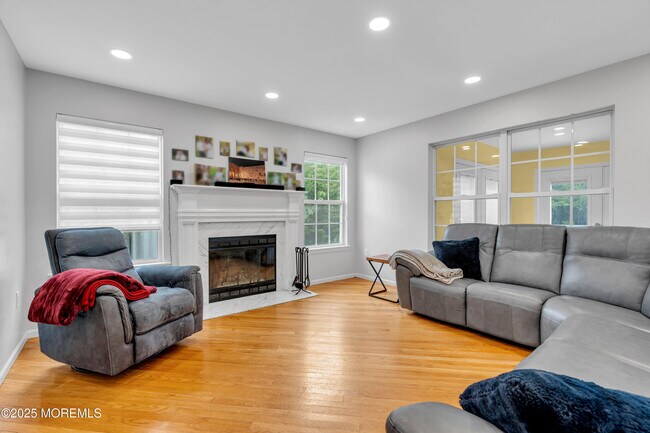 Building Photo - 210 Wingate Ct