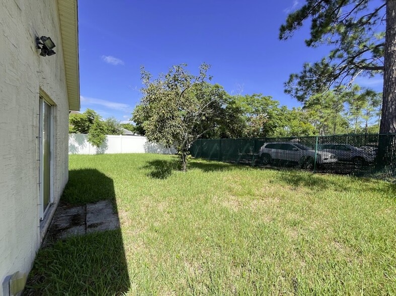 Building Photo - 11483 Kimberly Forest Dr