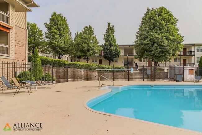 Building Photo - 1518 College Ave