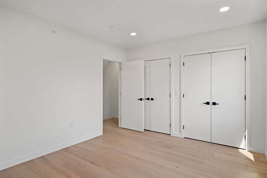 Building Photo - 2613 E Tioga St