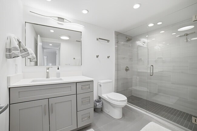 Building Photo - 2780 S Ocean Blvd
