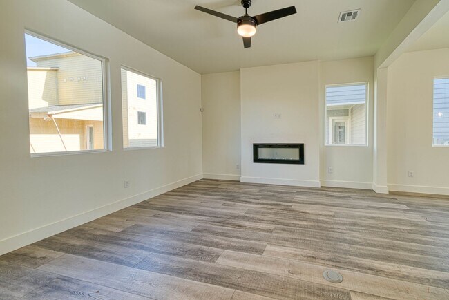 Building Photo - Beautiful New Construction Home in Edmond/Oklahoma City