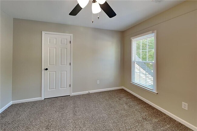 Building Photo - 6520 Ganton Dr