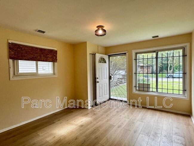 Building Photo - 15914 Dacosta St