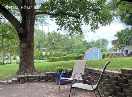 Building Photo - Remodeled Ranch w/Fin Bsmt Fenced Yard in ...