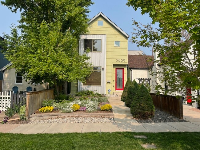 Building Photo - 3639 Mariposa Street