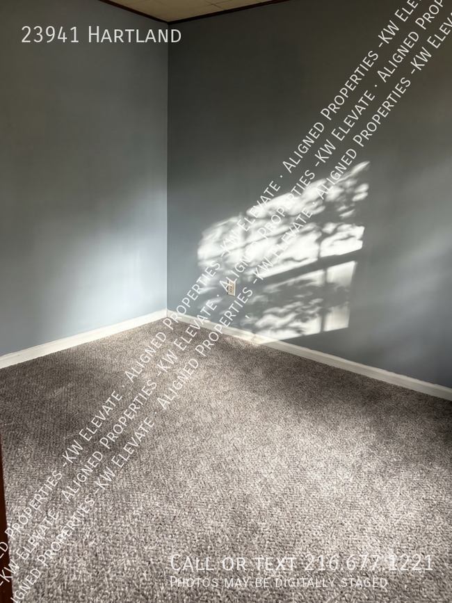 Building Photo - 23941 Hartland-