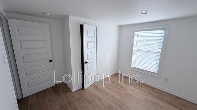 Building Photo - 2615 Sam Wilson St