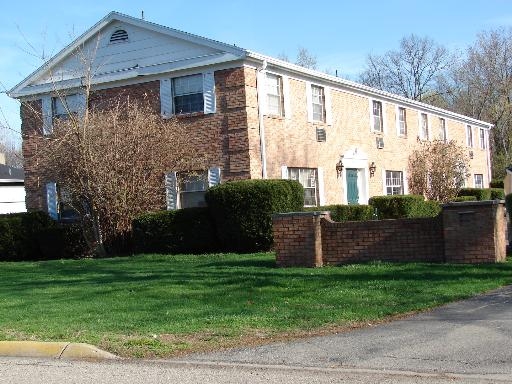 Primary Photo - Northcliff Square Apartments