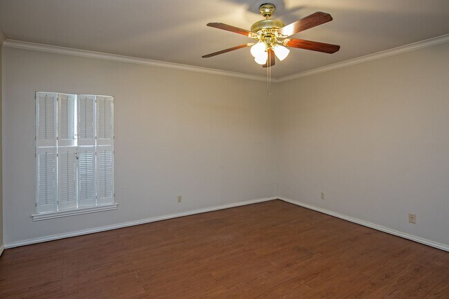 Building Photo - Colony Park Dr 3712/3714