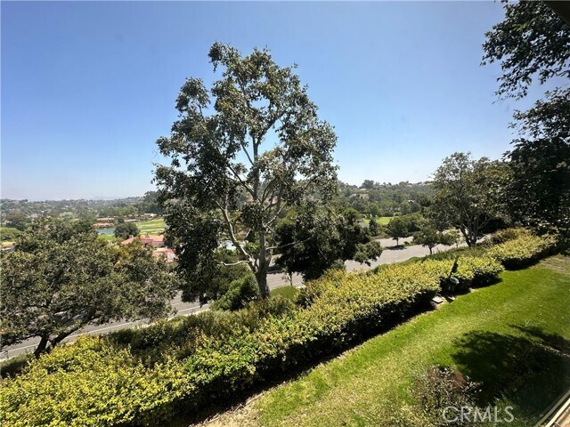 Building Photo - 30902 Club House Dr