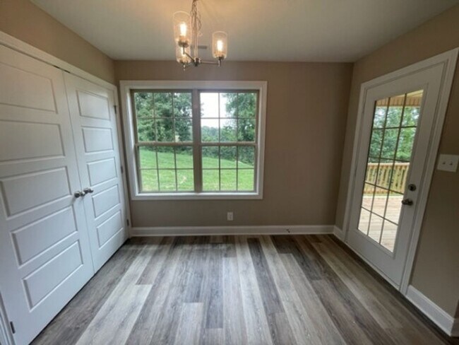 Building Photo - 1228 Cardinal Creek Dr