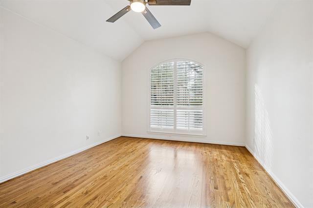 Building Photo - 930 Crestmoor Dr