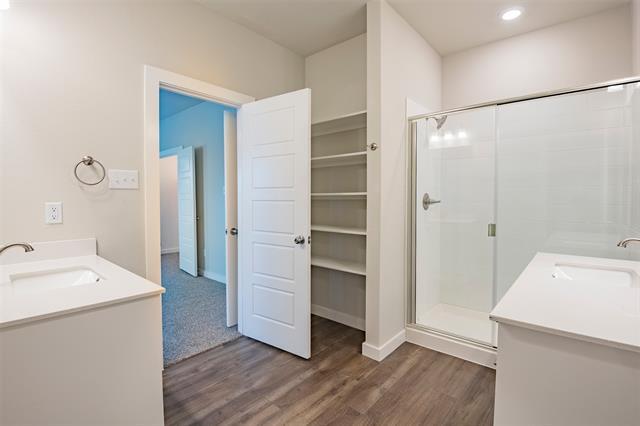 Building Photo - 644 Wheatfield Dr
