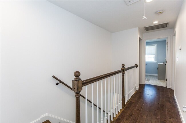 Building Photo - ****Providence – Eastside/Fox Point Single Family - $2,550****