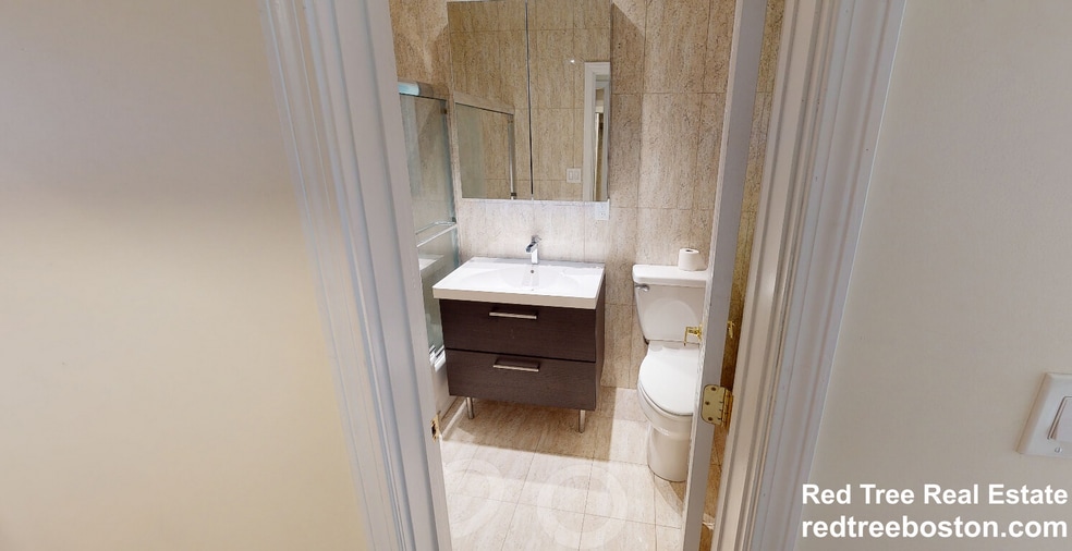 Building Photo - 69 Babcock St