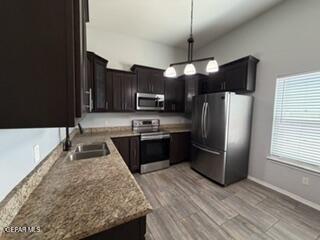 Building Photo - 14981 Vechot Dr