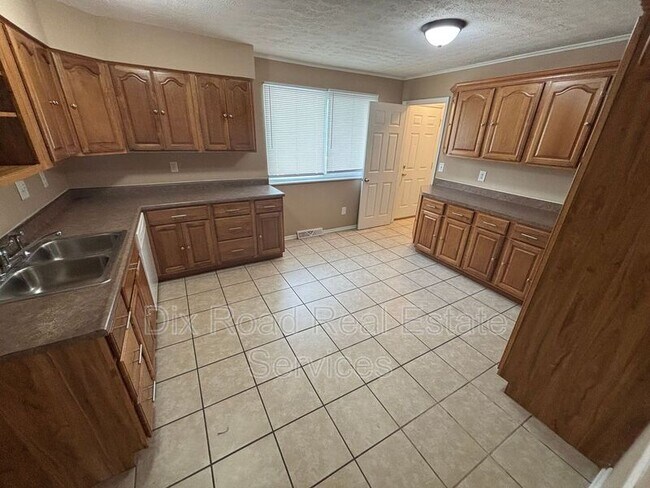 Building Photo - 1148 Blackwell Dr