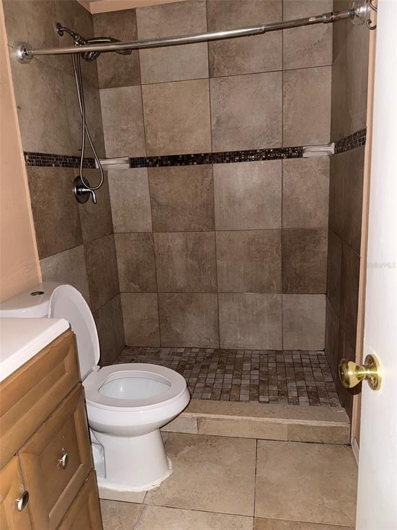 Building Photo - 1310 Cinnamon Way W