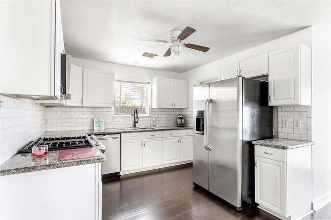 Building Photo - 18042 Noble Forest Dr