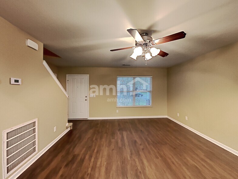 Building Photo - 3139 Aidan Ln
