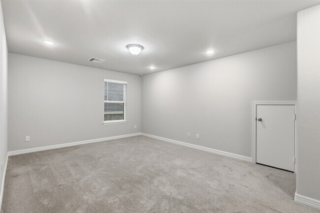 Building Photo - 119 Buttonwood Ct