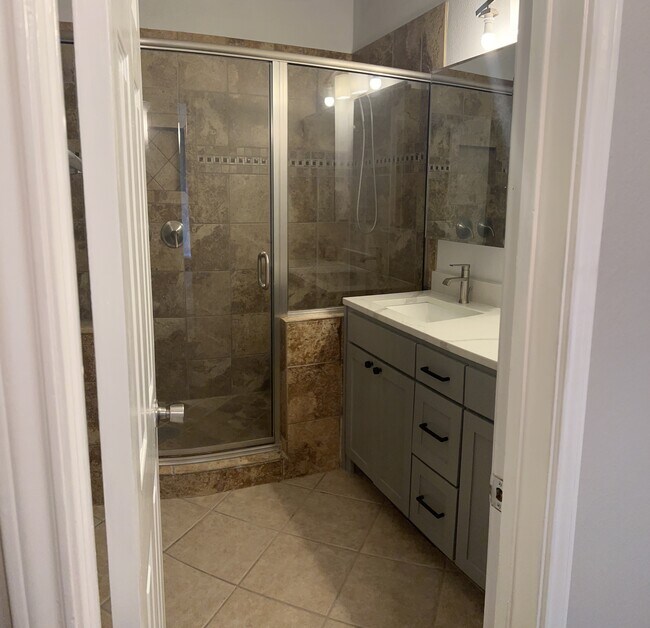 Building Photo - 1734 Ascension Point Dr