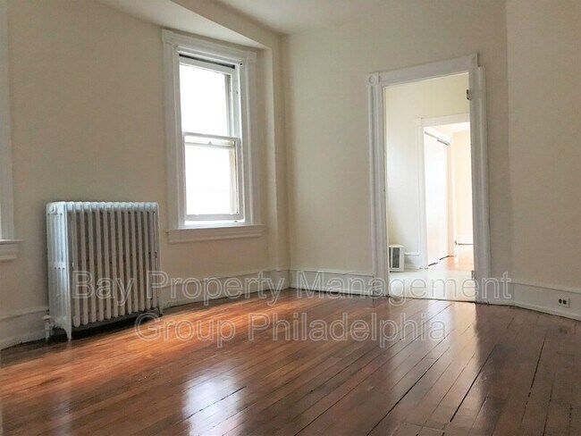 Building Photo - 435 S 51st St