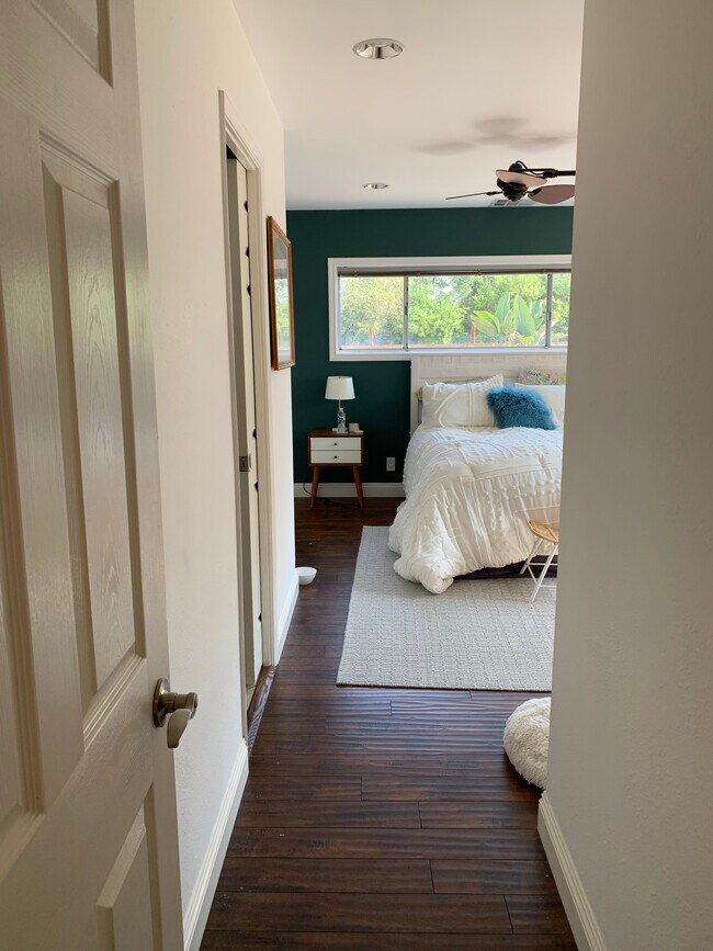 Building Photo - 17565 Bullock St