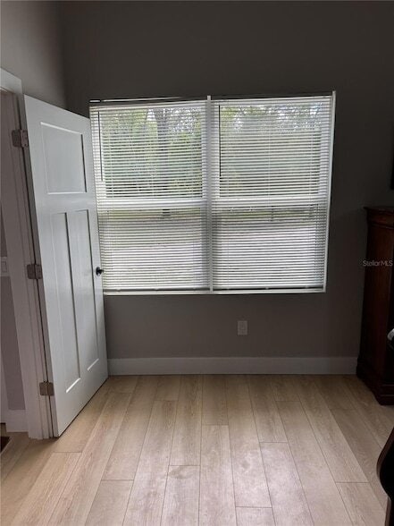 Building Photo - 12870 NE 103 Terrace