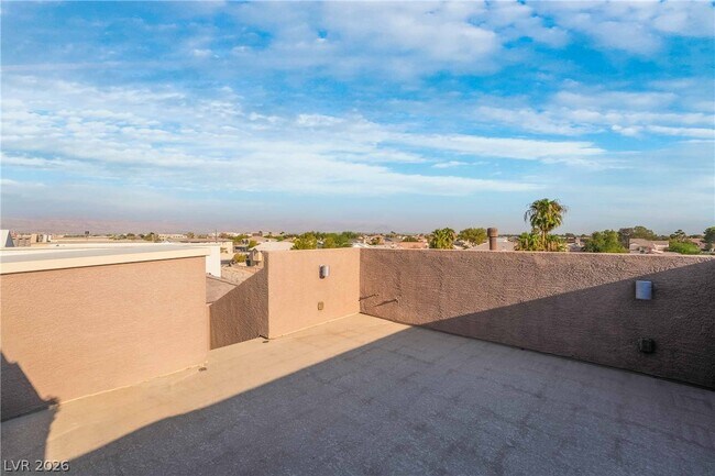 Building Photo - 6462 Estrella Hills Ave