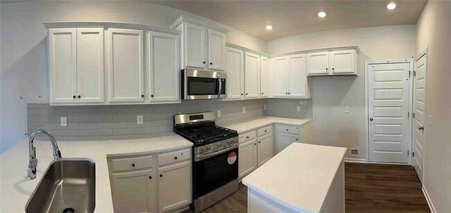 Building Photo - 69 Windover Wy